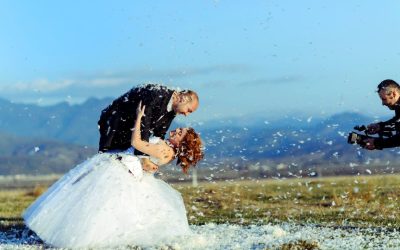 Jak wybrać kamerzystę na wesele w Białogardzie? [poradnik]